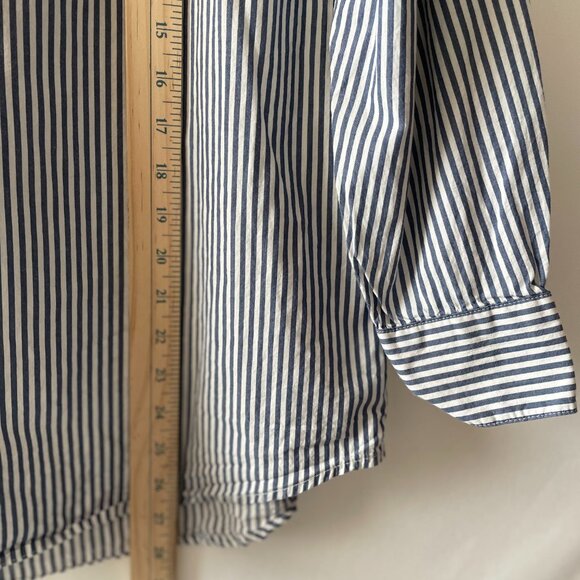 Old Navy Womens Blue Long Sleeve Striped The Boyfriend Button Up Shirt Size M - Picture 7 of 8